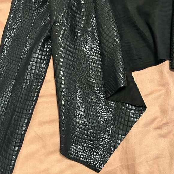 BlankNYC Black Reptile Embossed Drape Jacket; size XS - Picture 8 of 9